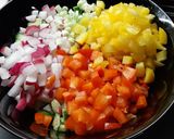 Színes zöldség saláta tzaziki öntettel recept fázis 1 fotója