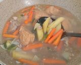 Foto langkah ke 4 dari resep Sop Bening Sayur, Ayam dan Tahu Bakso.