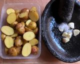 Foto langkah ke 1 dari resep Sauteed Baby Potato #dapurwiwin 👩🏻‍🍳.