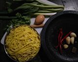 Foto langkah ke 1 dari resep Mie Goreng Terasi.
