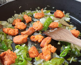 Foto del paso 3 de la receta: Estofado de patatas con chorizo patatero