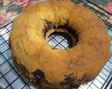 Foto langkah ke 4 dari resep Marmer Cake.