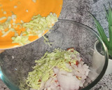 हेल्दी स्प्राऊट अँड व्हेजी टाकोज (Healthy Sprouts And Veggie Tacos Recipe In Marathi) रेसिपी स्टेप 2 फोटो 