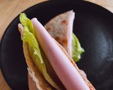 Hình bước làm 2 của món Bánh Mì Pita Nhân Chả Lụa Chà Bông