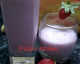 A picture of step 1 of Strawberry shake.
