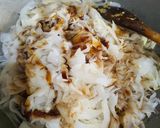 Foto langkah ke 4 dari resep Kwetiau Goreng Medan.
