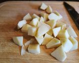 Foto del paso 1 de la receta: Desayuno con queso mató y fruta de temporada