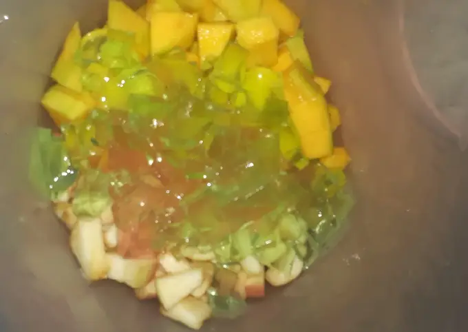 Langkah-langkah untuk membuat Resep Salad buah rumahan