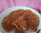 Foto langkah ke 6 dari resep Martabak Mie.