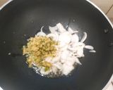 A picture of step 4 of Veg Hakka noodles.