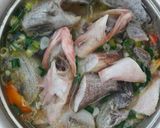 Foto langkah ke 5 dari resep Sop ikan kerapu segar praktis.