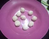 A picture of step 5 of Oreo Choco lollipops.