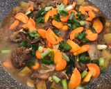 Foto langkah ke 4 dari resep Stewed Ribs with Raw Papaya.