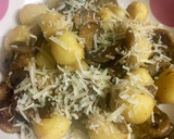 Foto del paso 4 de la receta: Ñoquis (Gnocchi) salteados con champiñones