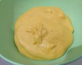 Foto langkah ke 5 dari resep Donat labu kuning.