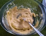 Foto langkah ke 1 dari resep Cookies coklat simpel (tanpa mixer, tanpa cetakan).