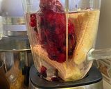Foto del paso 1 de la receta: Licuado de frutos rojos y banana