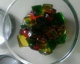 A picture of step 4 of Broken Glass Jelly Pudding.