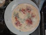 મસાલા લસણ રોટી (Masala Lasan Roti Recipe In Gujarati)