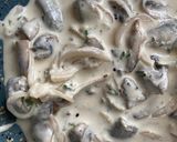 A picture of step 3 of Grilled Chicken Sizzler With Mushroom Sauce.