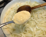 Foto del paso 2 de la receta: Pastel de cebollas y queso