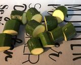 Une image de l'étape 3 de Courgettes et céleri branche aux épices indiennes,ciboulette et citron.