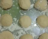 Foto langkah ke 4 dari resep Donat simpel.