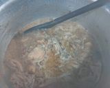 A picture of step 2 of Chicken pulao.