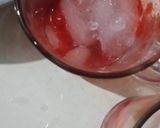 Foto langkah ke 3 dari resep Korean Strawberry Milk.