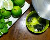 Foto langkah ke 2 dari resep Es Mojito Selasih (199).