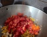A picture of step 2 of Sev tamatar nu saag.