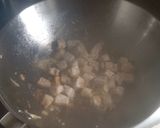 A picture of step 4 of Pork and Mushroom stir fry for one person.