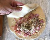 Foto del paso 11 de la receta: Pizza calzone de jamón york y queso