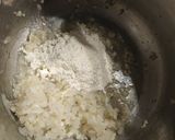 Tejszínes fokhagymakrémleves recept fázis 2 fotója