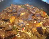 Foto del paso 3 de la receta: Asadura frita con pimientos