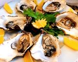 A picture of step 3 of Two options for serving fresh oysters.