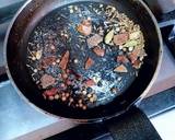 Foto del paso 2 de la receta Berenjenas al garam masala express al horno con picada Urrutia