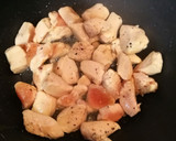Foto del paso 1 de la receta: Pavo con leche de coco 🦃🥥