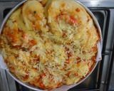 Foto langkah ke 7 dari resep Pizza Roll Empuk.
