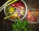 Foto langkah ke 1 dari resep Kakap Merah Kuah Kuning.
