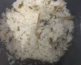 Foto langkah ke 4 dari resep Nasi daun jeruk rice cooker tanpa santan.