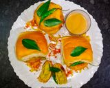 A picture of step 8 of Vadapav.