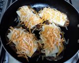 Foto del paso 4 de la receta: Patatas al horno gratinadas con queso