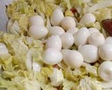 Foto langkah ke 3 dari resep Sawi putih santan campur telur puyuh.