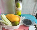 Foto langkah ke 1 dari resep Es Timun Mangga Jeruk Nipis.