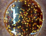 A picture of step 2 of Chicken chow mein.