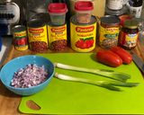 A picture of step 1 of Hotdogs & Beans.