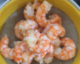 Foto del paso 3 de la receta: Camarones con quinoa 🍤🤩
