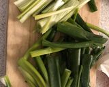 Hình bước làm 2 của món Bánh gạo Hàn Quốc (Tteokbokki)