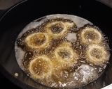 Foto langkah ke 3 dari resep Onion Ring Krispi.